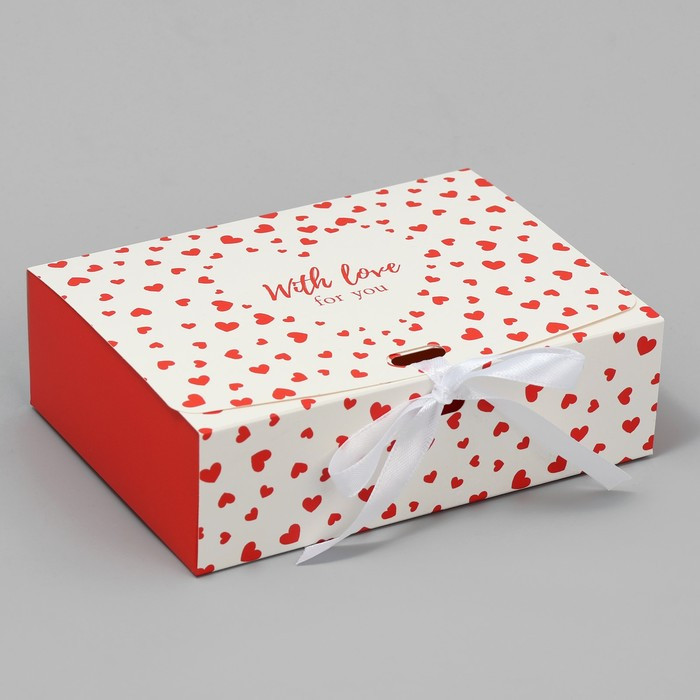 Коробка 16,5х12,5х5 см, "With love", красные сердечки  