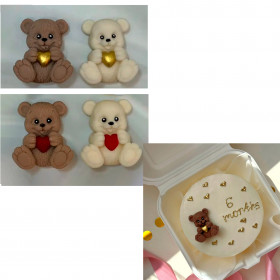 Фигурка из глазури 2D &quot;Мишка с сердечком&quot; 4 см / 1 шт 