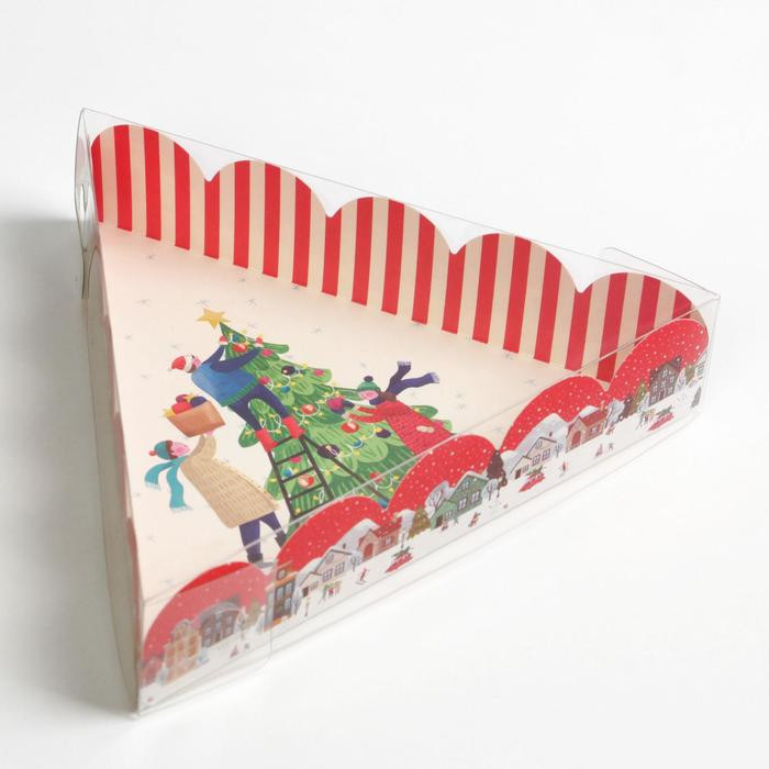 Коробка треугольная 18х18х4 см с прозрачной крышкой "Зимняя почта"