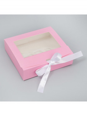 Коробка 20х18х5 см с окном, Розовая