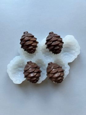 Форма силиконовая &quot;Шишки&quot; 2D 6 шт