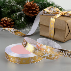 Лента атласная Золотая/снежинки  1,5 см / 3 м   