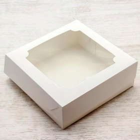Коробка 20х20х7 см с окном, белая
